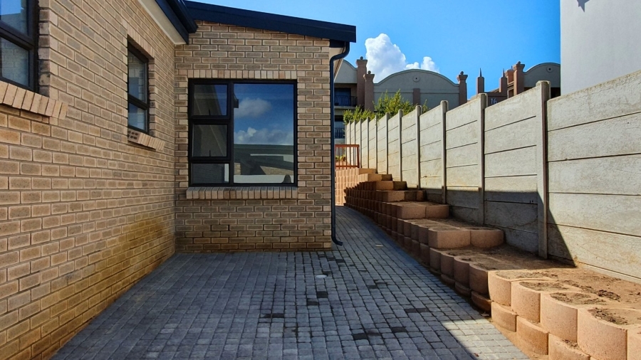 3 Bedroom Property for Sale in Dana Bay Western Cape